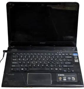 Refurbished Sony VAIO Black Laptop with 14 Display, Intel Core i3 Processor, 500GB HDD, and 4GB RAM.